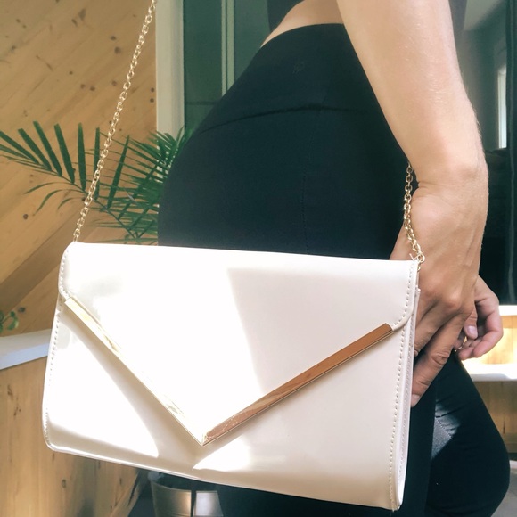 ✨Blush Clutch✨ - Picture 6 of 6